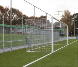 VOETBALDOEL "VAST, KOOI-MODEL", AFM. 732 X 244 CM
